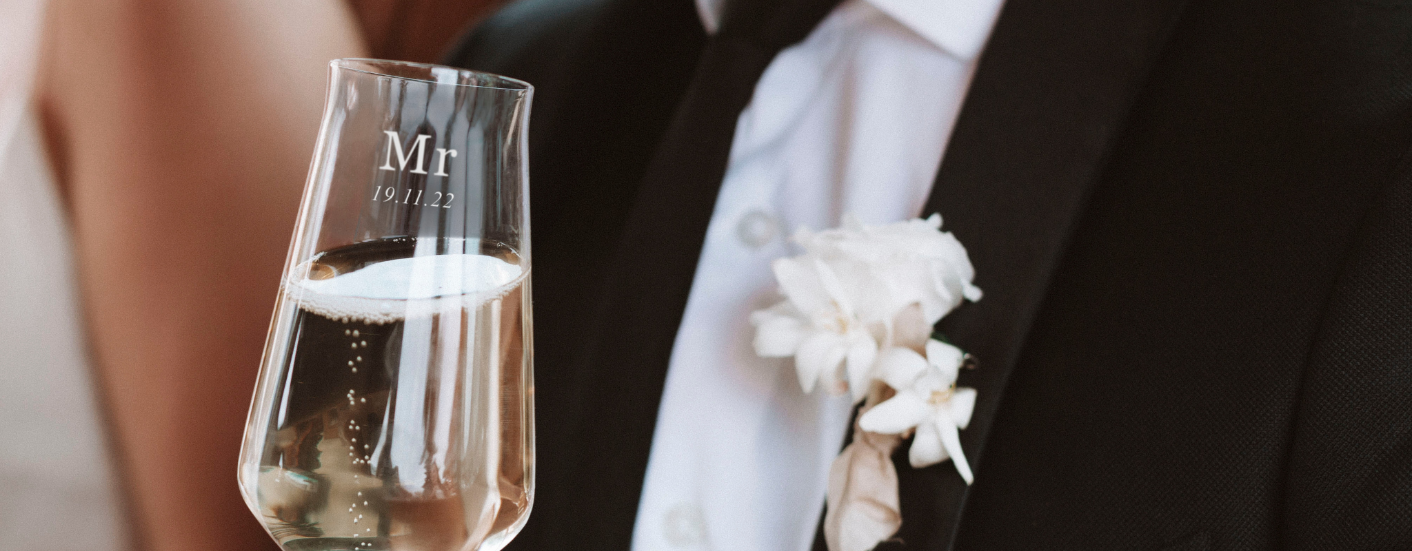 Discover Our Wedding Gifts of Personalised Glassware